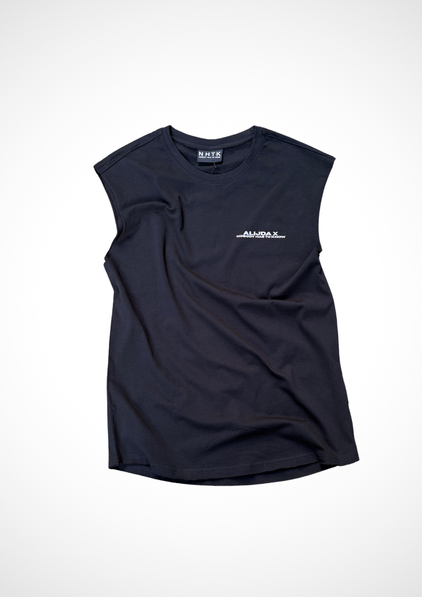 ALIJDA x NHTK – Oversized Sleeveless Shirt