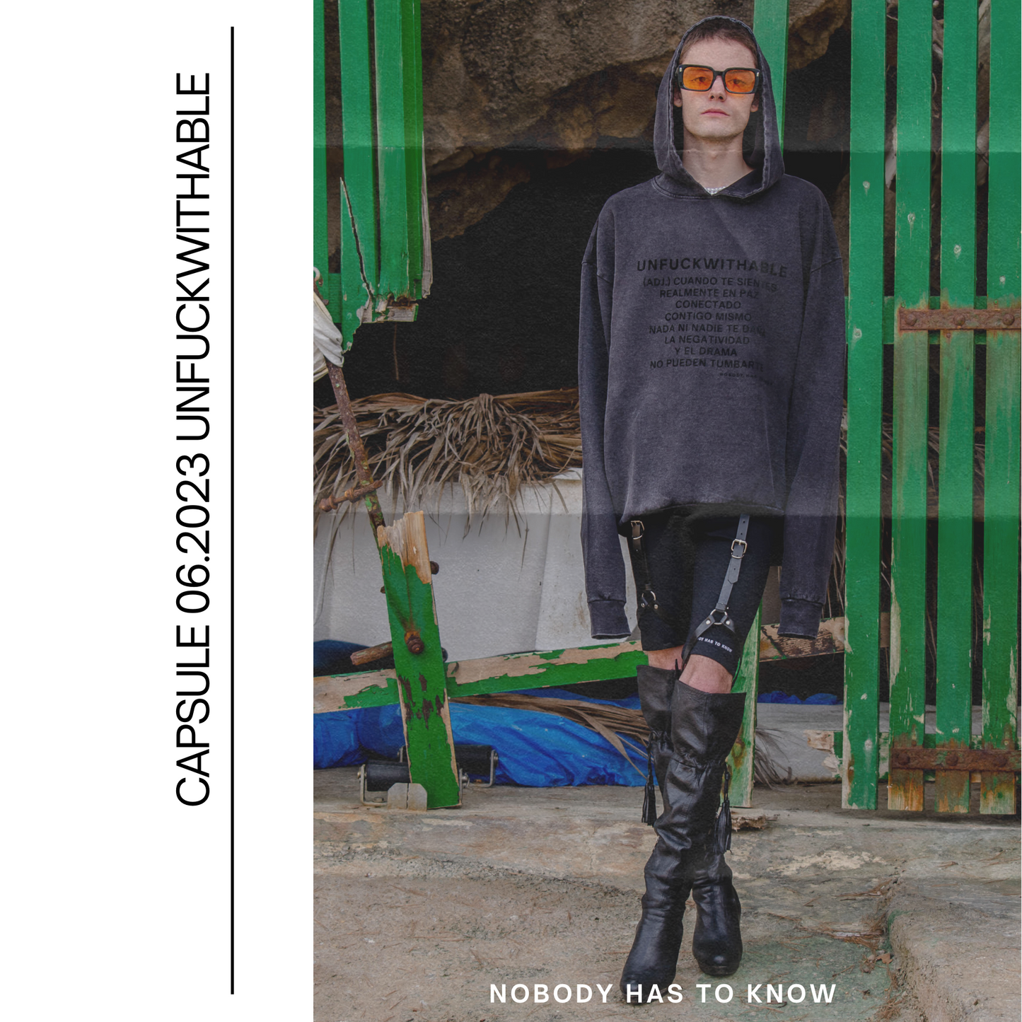 Hooded sweater acid black