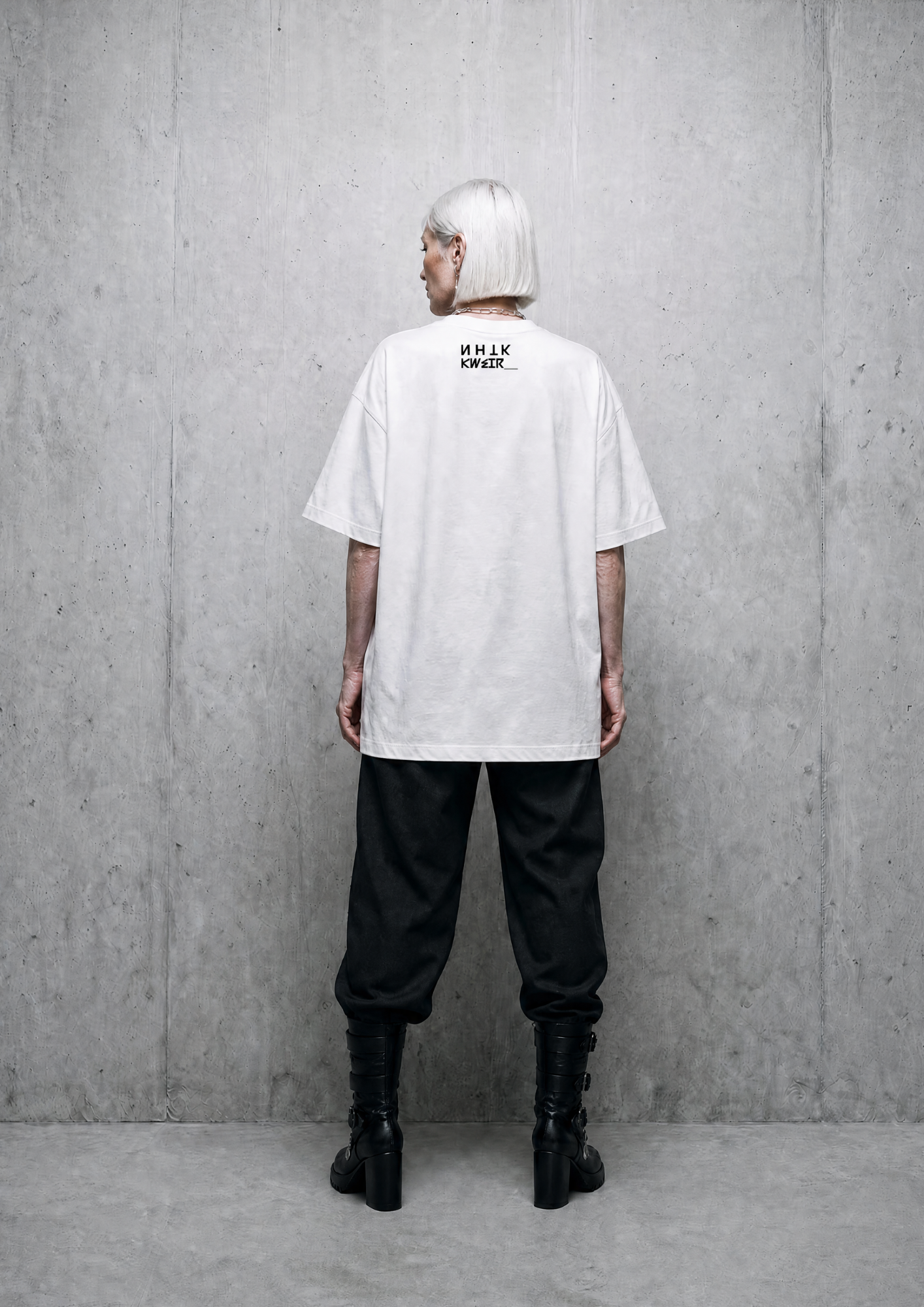 T-Shirt White PROTECT ALL THE DOLLS
