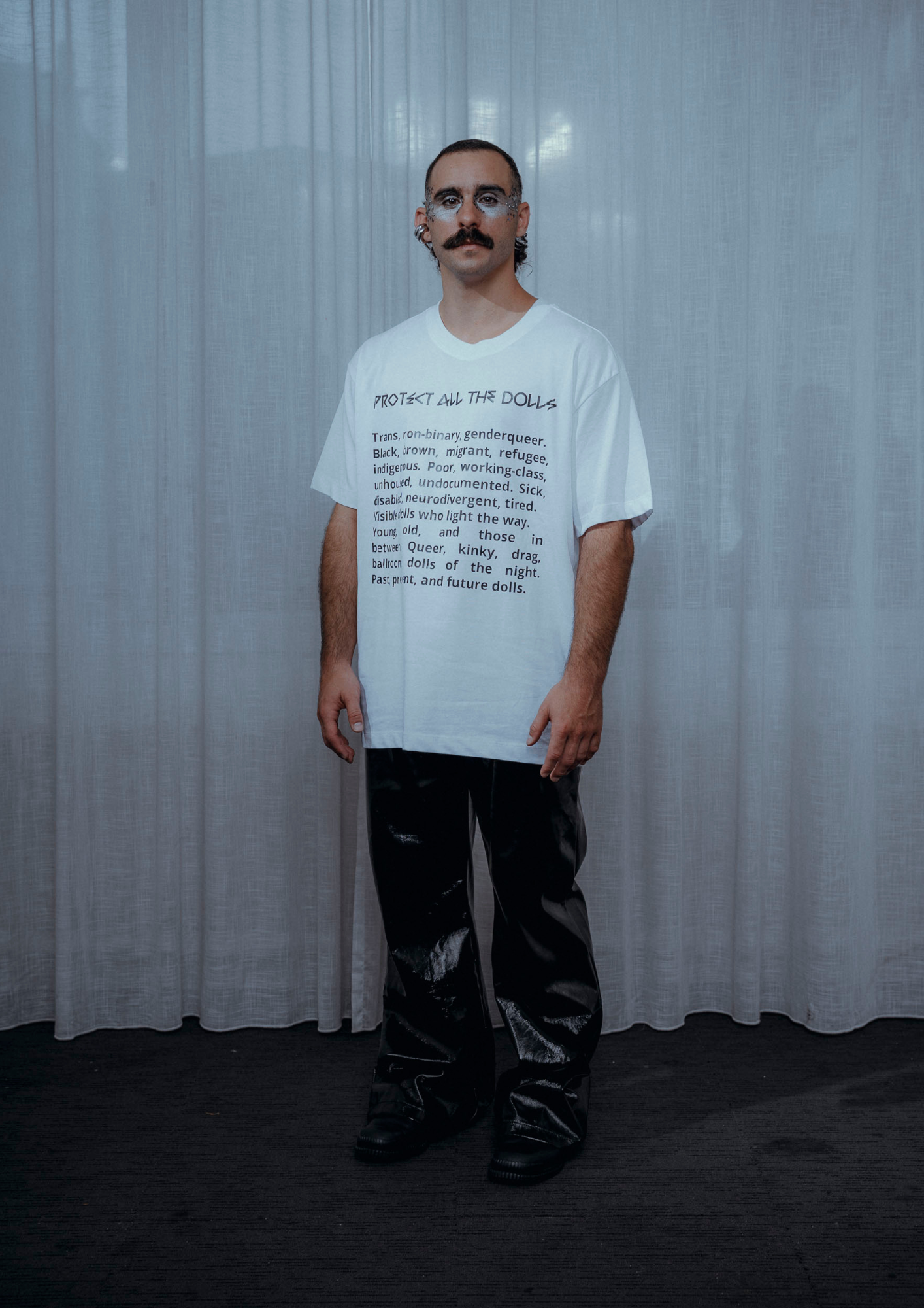 T-Shirt White PROTECT ALL THE DOLLS