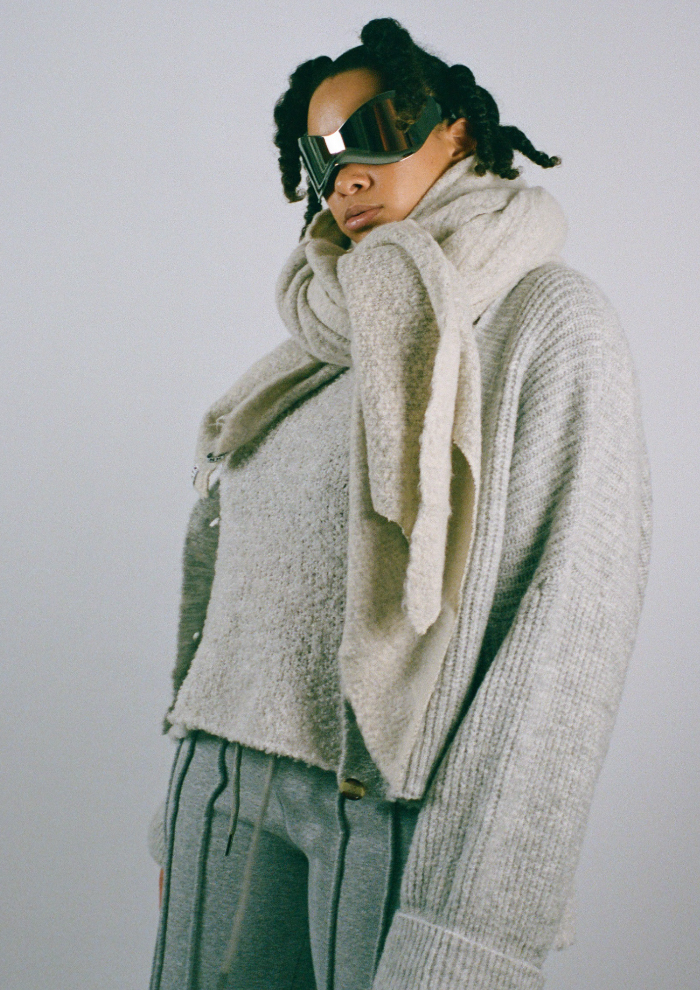 Oversized cropped cardigan light grey NOBODY HAS TO KNOW